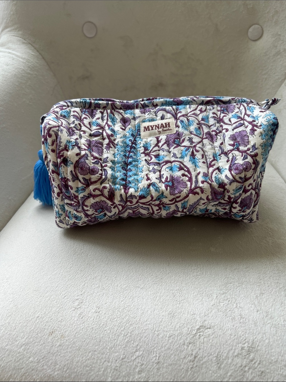 Mynah by Smitha Iris Skies Floral Quilted Cosmetic Bag NWOT